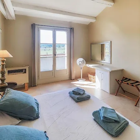 Amazing In Saint-laurent-de-la-ca